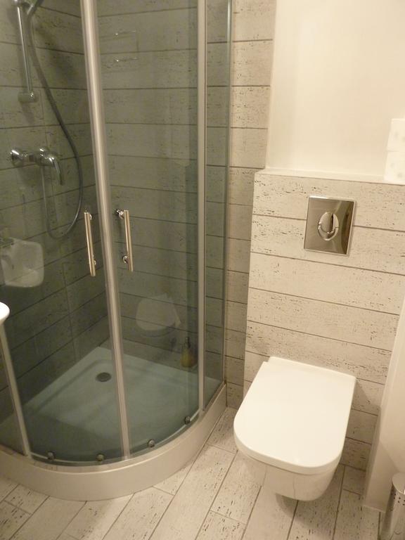 Koro De Varsovio - Apartament Ciasna 10 Buitenkant foto