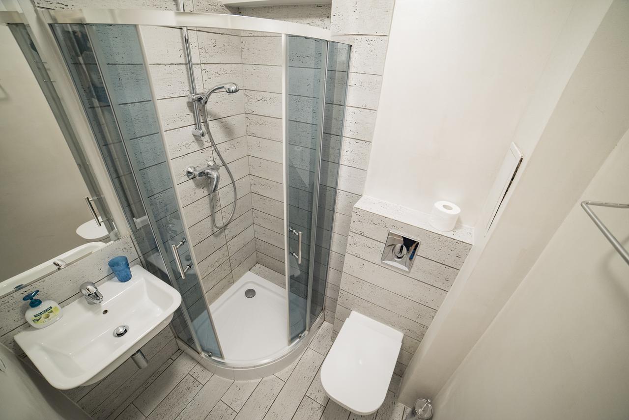 Koro De Varsovio - Apartament Ciasna 10 Buitenkant foto